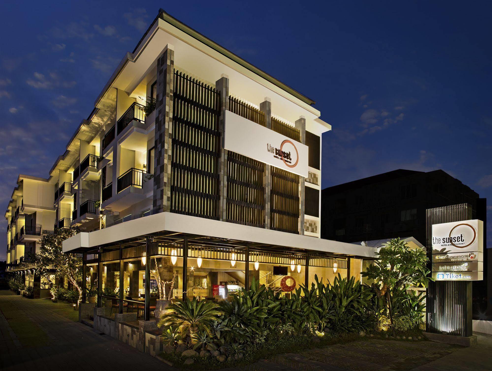 Bloo Bali Hotel Kuta  Exterior photo